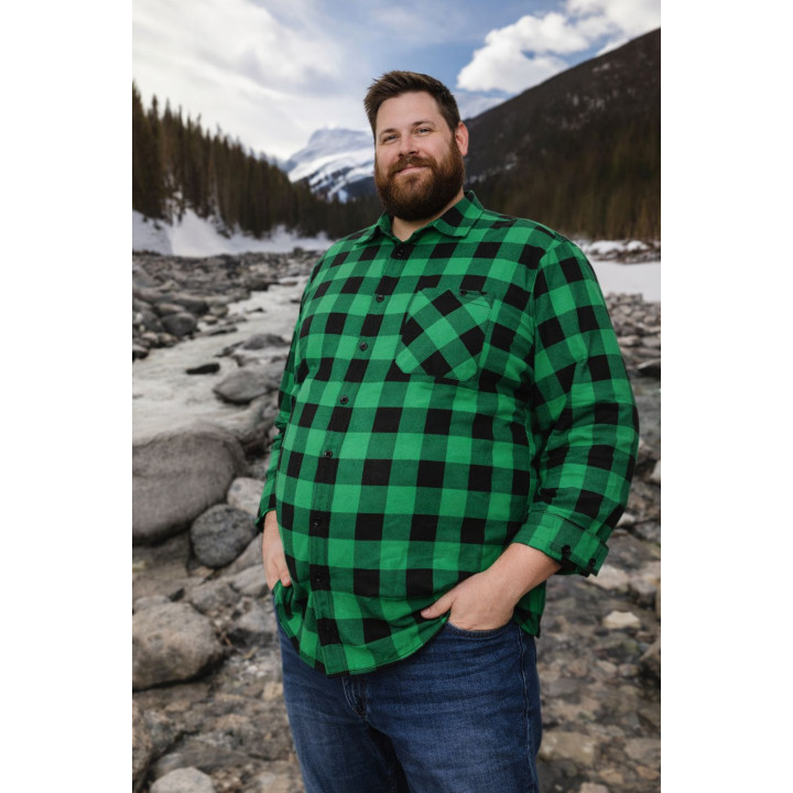 Męska koszula flanelowa w kratę zielono-czarną – praktyczna i ciepła